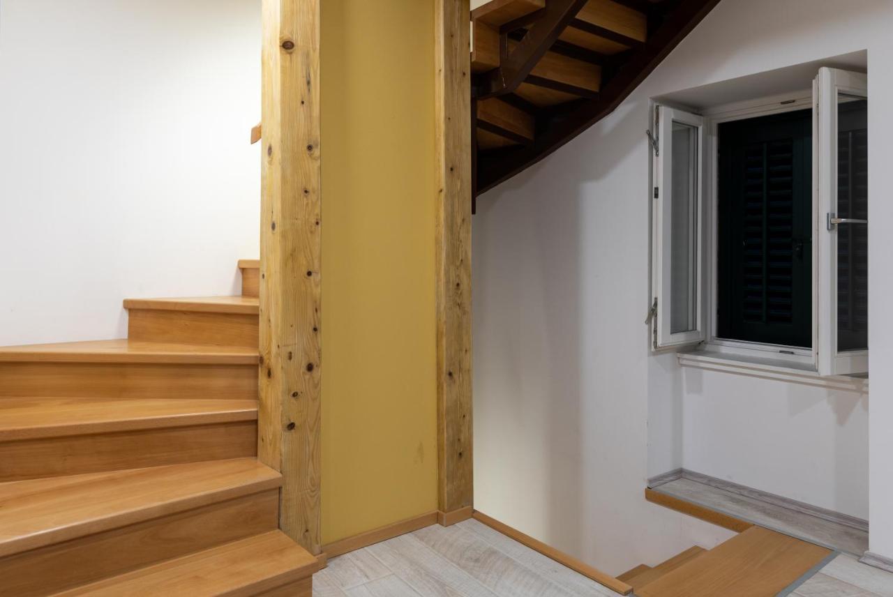 Holiday Home Anamarija ซัฟทัท ภายนอก รูปภาพ