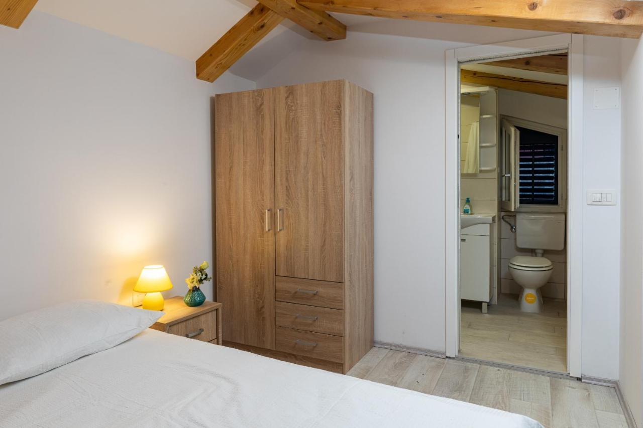 Holiday Home Anamarija ซัฟทัท ภายนอก รูปภาพ